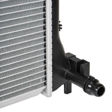 Радиатор двигателя LRc 1806