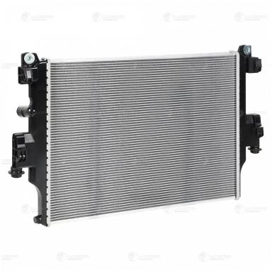Радиатор двигателя LRc 3031