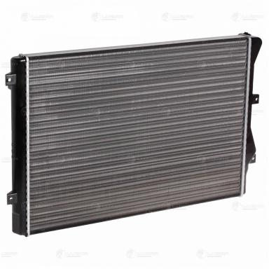 Радиатор двигателя LRc 1811J